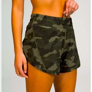 Lululemon Track That Mid-Rise Lined Short 5"